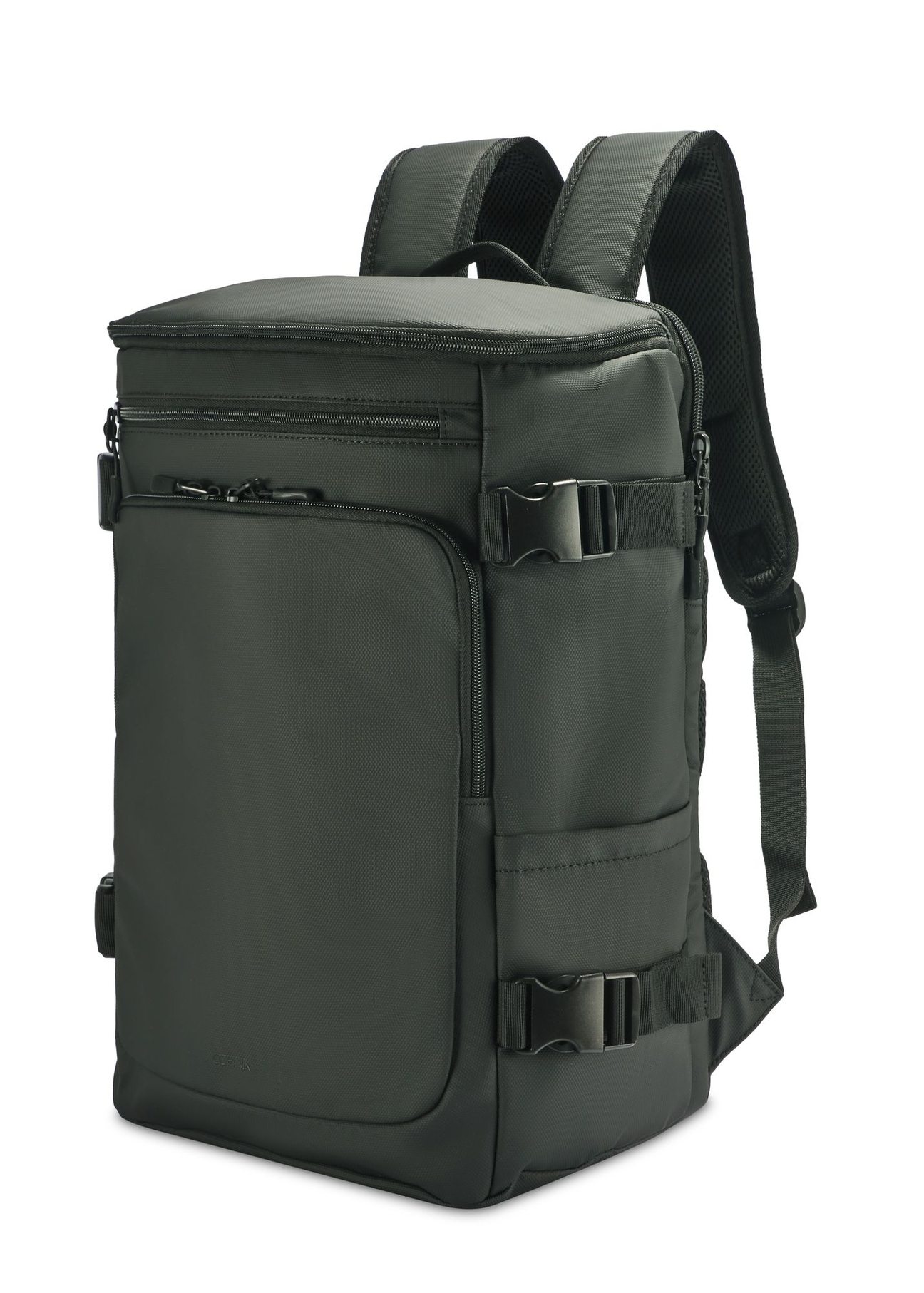 Pánsky cestovný batoh TORMN-0364-99(Z25) - diagonálny pohľad na produkt na bielom pozadí.