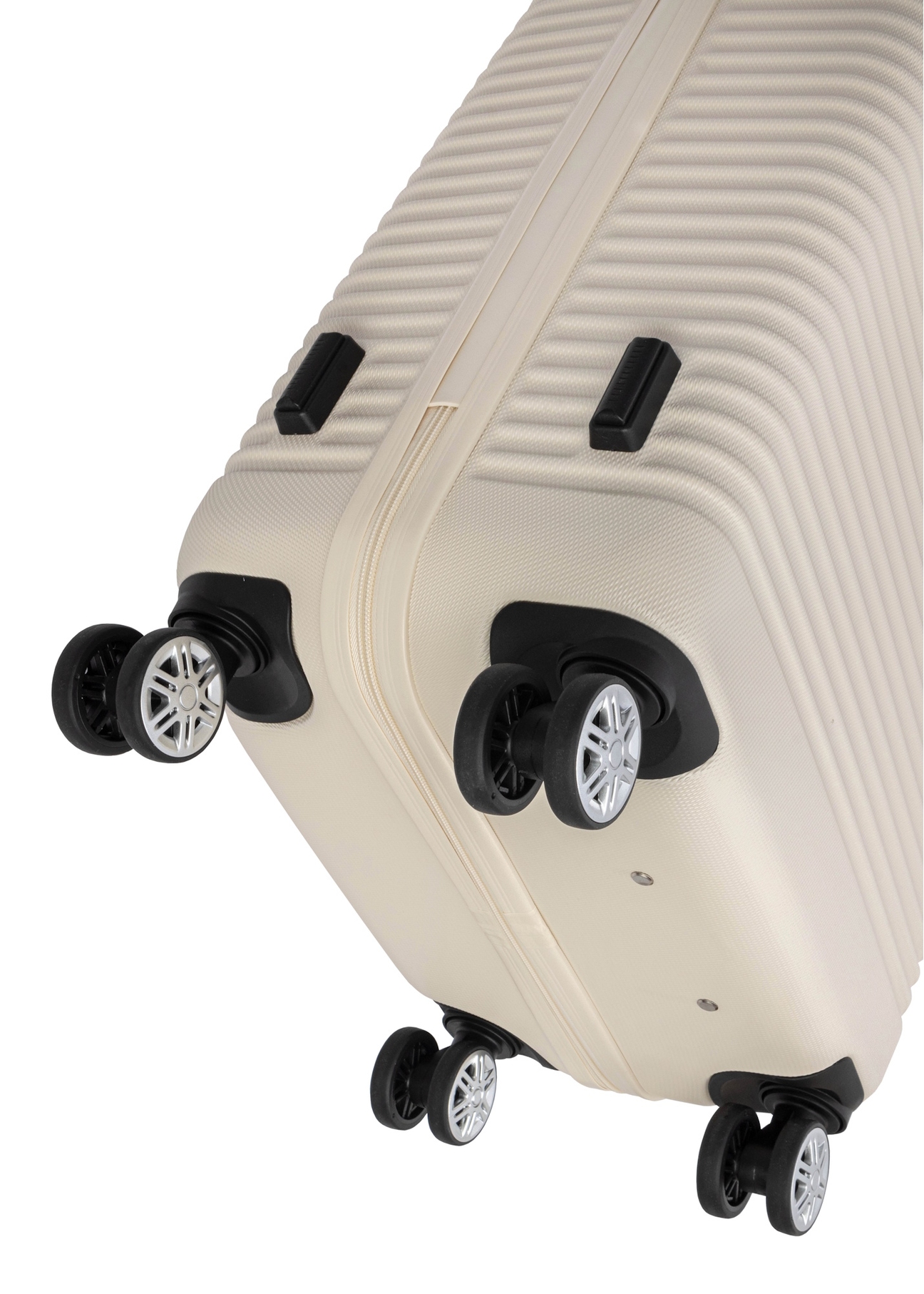 Malý kufor na kolieskach WALAB-0040-0C-19(W26), detailný záber na kolieska produktu na bielom pozadí.