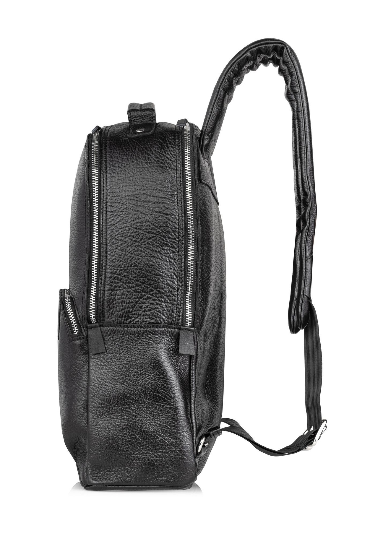Veľký čierny kožený pánsky batoh PLCMS-0019A-99(Z25) - bočný pohľad na produkt na bielom pozadí.