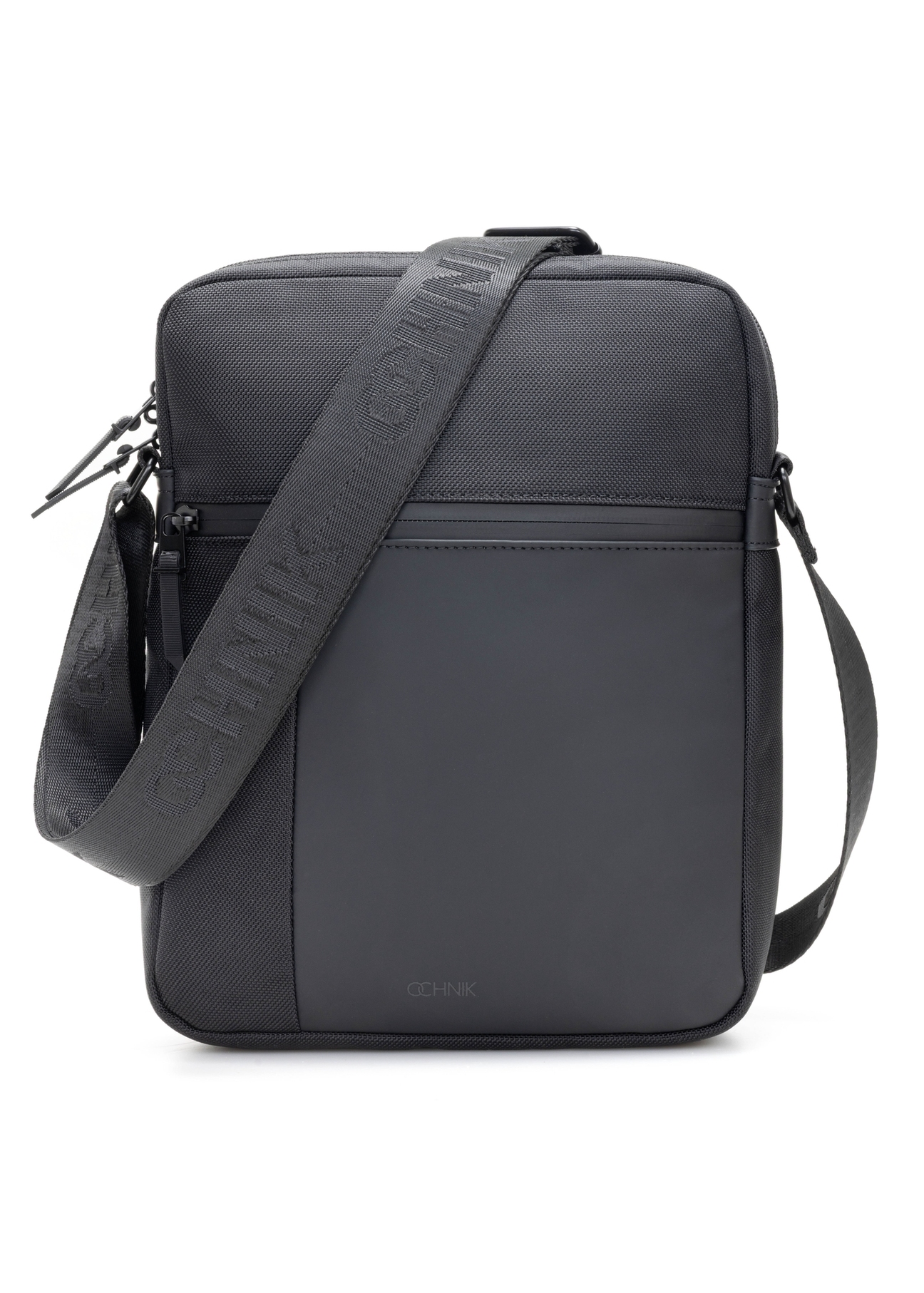 Schwarze Herren-City-Tasche TORMN-0402-99(W26) - Produktansicht von vorne, auf weißem Hintergrund.