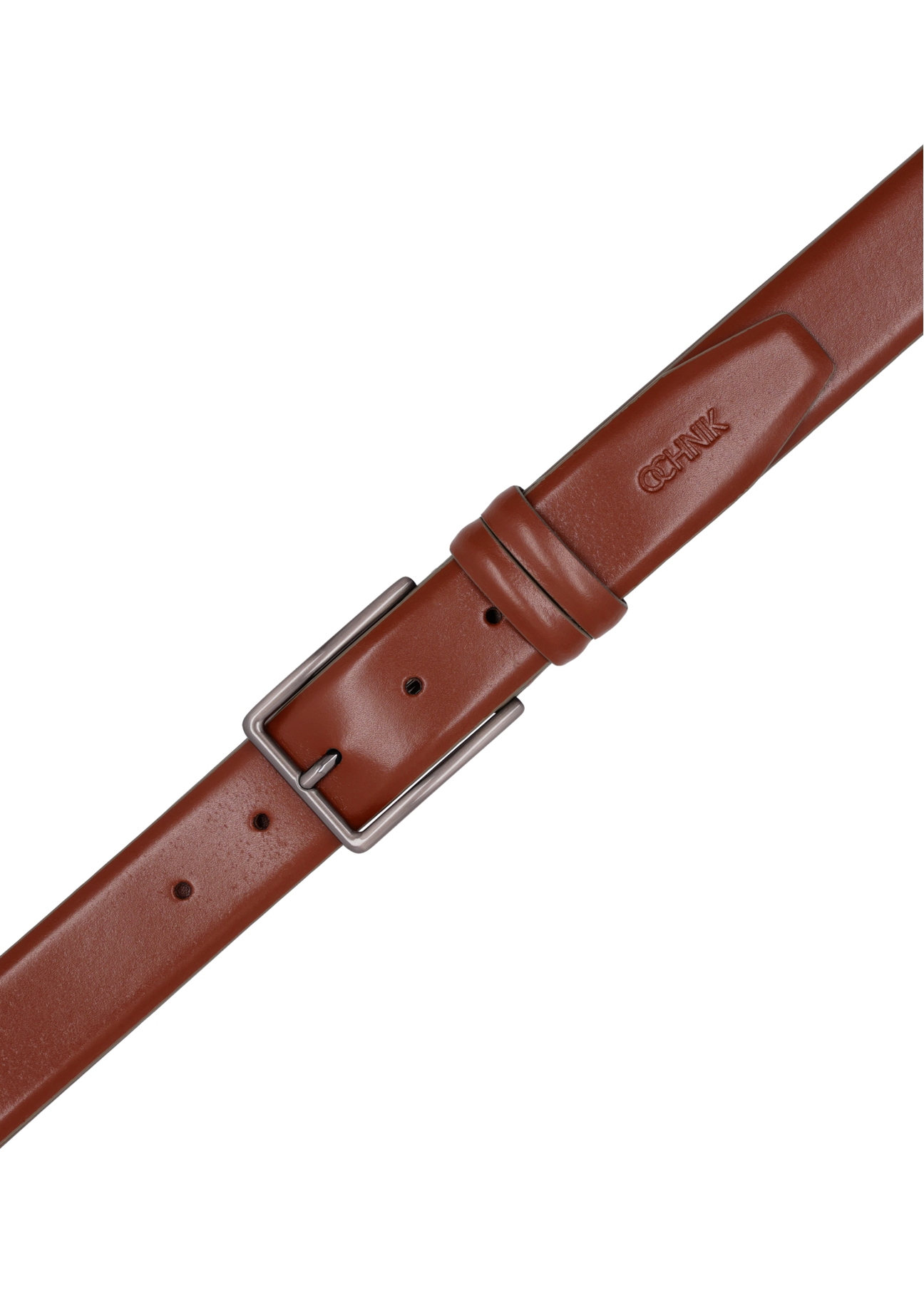 Pánsky kožený opasok v koňakovej farbe PASMS-0284-1F(Z26), pohľad zhora na produkt na bielom pozadí.