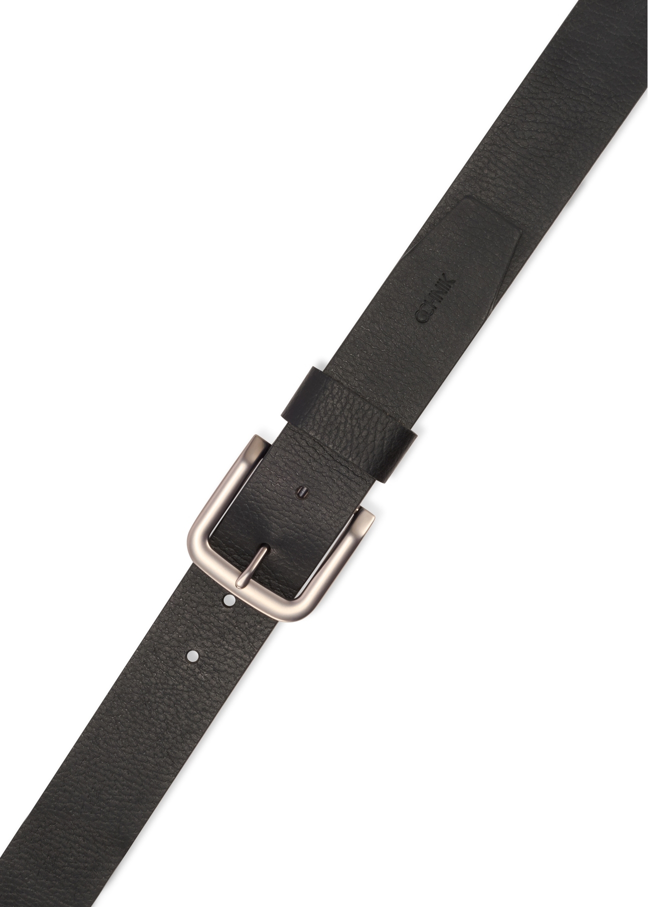 Čierny pánsky kožený opasok PASMS-0270-99(Z25), pohľad na pracku produktu na bielom pozadí.