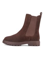 Dámske hnedé kožené čižmy Chelsea BUTYD-1010A-89(Z25) - bočný pohľad na produkt na bielom podklade.