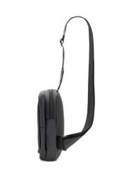 Čierna pánska taška cez rameno TORMN-0393-9J(W26) - bočný pohľad na produkt, na bielom pozadí.