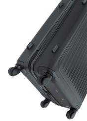 Stredný kufor na kolieskach WALAB-0082-99-24(W26), pohľad na kolieska produktu na bielom pozadí.