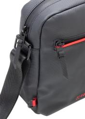 Čierna pánska taška TORMN-0400-9J(W26), detail produktu na bielom pozadí.