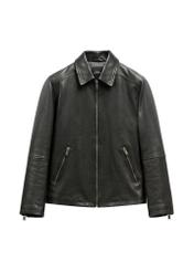 Čierna pánska kožená bunda KURMS-0363-99(W26), pohľad na produkt spredu na bielom pozadí.