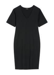 Čierne bavlnené šaty SUKDT-0185A-99(W26), pohľad spredu na bielom pozadí.