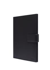 Čierne kožené puzdro na notebook PORMS-0718-99(Z26), diagonálny pohľad na produkt na svetlom pozadí.