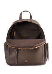 Hnedý dámsky batoh TOREC-1125-1I(W26), pohľad na produkt zvnútra na bielom pozadí.