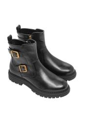 Dámske kožené členkové čižmy v čiernej farbe BUTYD-1280-99(Z26), diagonálny pohľad na produkt na bielom pozadí.