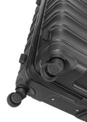 Veľký kufor na kolieskach WALAB-0081-99-28(W26), detailný záber na kolieska produktu na bielom pozadí.