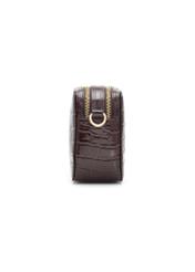 Malá hnedá kabelka z krokodílej kože TORES-1231-1H(W26), bočný pohľad na produkt na bielom pozadí.