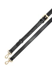 Čierna malá dámska kabelka TOREC-1126-99(W26), detailný záber na popruh produktu, pohľad na bielom pozadí.