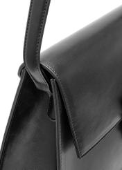 Elegantná čierna dámska kabelka TOREC-1068-99(Z25), detailný záber produktu na bielom pozadí.