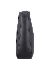 Čierna dámska hobo kabelka TOREC-1257-9I(Z26). Pohľad na produkt zboku na bielom pozadí.