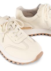 Dámske kožené tenisky krémovej farby BUTYD-1270-0B(W26), detailný záber produktu na bielom pozadí.