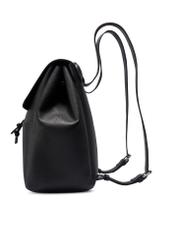 Čierny stredne veľký dámsky batoh TOREC-1132-99(W26) - bočný pohľad na produkt, na bielom pozadí.