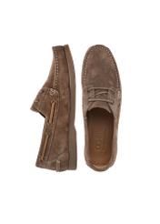 Pánske kožené topánky v chladnej béžovej farbe BUTYM-0540-1K(W26), pohľad na produkt zhora na bielom pozadí.