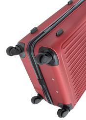 Sada kufrov na kolieskach WALAB-0082-4B(W26) s rozmermi 19"/24"/29", detailný záber na kolieska produktu na bielom pozadí.