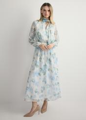 Dámske krémové kvetinové šaty SUKDT-0265-7P(W26), pohľad na modelku spredu. Viditeľné celé telo.