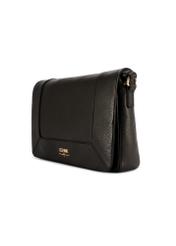 Čierna kožená taška cez rameno TORES-1266-9I(W26) - diagonálny pohľad na produkt, na bielom pozadí.