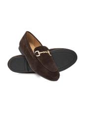 Dámske hnedé semišové mokasíny BUTYD-1257-1I(W26), diagonálny pohľad na produkt na bielom pozadí.