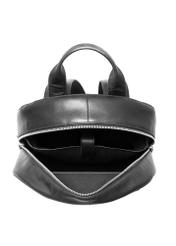 Pánsky čierny kožený batoh TORMS-0472-99(Z25), pohľad na produkt vo vnútri na bielom pozadí.