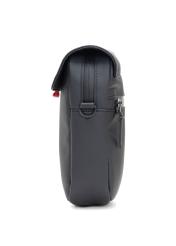 Pánska malá čierna taška cez rameno TORMN-0399-9J(W26), bočný pohľad na produkt na bielom pozadí.