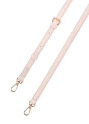 Dámska krémová kabelka s monogramom TOREC-1159-0B(W26), detailný pohľad na detail na bielom pozadí.