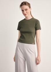 Dámske khaki tričko TSHDT-0145-55(Z25), produkt viditeľný spredu na modelke, viditeľná polovica siluety.