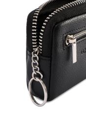 Čierna pánska kožená peňaženka PORMS-0689-9I(W26), detail produktu na bielom pozadí.