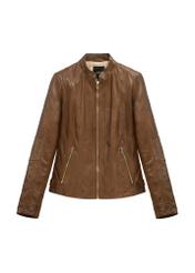 Dámska hnedá kožená bunda KURDS-0602-1F(W26), pohľad spredu na bielom pozadí.