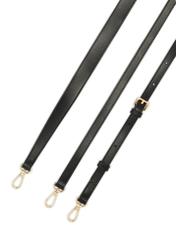 Čierna dámska kabelka z imitácie kože TOREC-1081-99(W26), pohľad na produkt s popruhmi na bielom podklade.