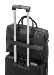 Čierna kožená taška na notebook TORMS-0494-99(W26) - detailný záber, na kufri, na bielom pozadí.