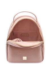 Ružový dámsky stredne veľký batoh TOREC-0920-5A(W26) - pohľad na produkt spredu, na bielom pozadí.