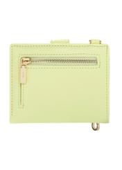 Malá svetložltá dámska peňaženka POREC-0430-2A(W26), pohľad zozadu na produkt na bielom pozadí.