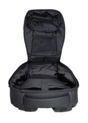 Čierny pánsky cestovný batoh TORMN-0392-9J(W26), pohľad na produkt vo vnútri na bielom pozadí.