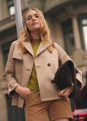 Béžová krátka dámska bunda KURDT-0556-1C(W26)