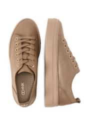 Béžové dámske kožené tenisky BUTYD-1062-1B(W26) - pohľad spredu zhora na produkt, na bielom pozadí.