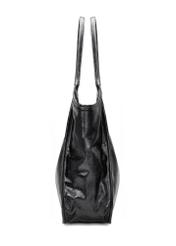 Čierna dámska nákupná kabelka TOREC-1122-9F(W26), bočný pohľad na produkt na bielom pozadí.