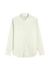 Pánska bavlnená pruhovaná košeľa so šalviovým vzorom KOSMT-0354-8F(W26), pohľad spredu na bielom pozadí.