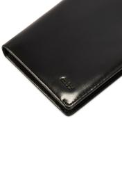 Čierna malá kožená pánska peňaženka PORMS-0664-99(Z25), detailný záber produktu, pohľad na bielom pozadí.