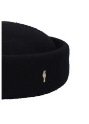 Dámsky klobúk v štýle toque CZADT-0235-99(Z26) - detailný záber na detail, na bielom pozadí.