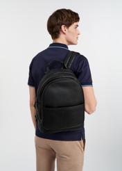Čierny kožený pánsky batoh PLCMS-0017R-99 (W25)