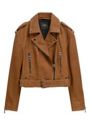 Kožená motorkárska bunda v koňakovej farbe KURDS-0610-1F(W26), pohľad spredu na bielom pozadí.