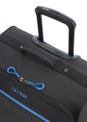 Malý kufor na kolieskach WALNY-0045-99-19(W26), pohľad na rukoväť produktu na bielom pozadí.