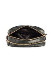 Čierna malá dámska kožená kabelka TORES-1284-9I(W26) - pohľad na produkt zhora, na bielom pozadí.