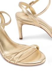 Dámske zlaté sandále na vysokom podpätku BUTYD-1233-2X(W26), detailný záber produktu na bielom pozadí.