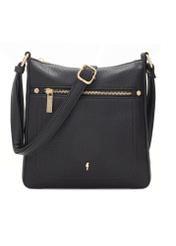 Dámska čierna koženková kabelka TOREC-1177-99(W26), pohľad spredu na bielom pozadí.